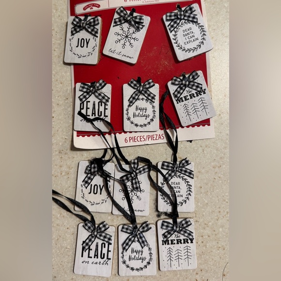Wooden Ornaments Set - Black and White with Buffalo Check ribbon - Picture 1 of 1